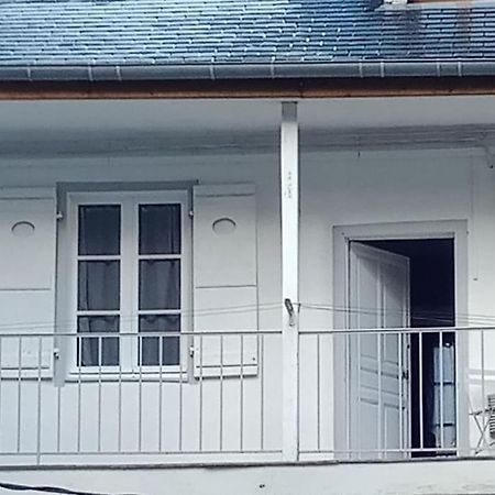 Appartement Centre Ville Avec Balcon -Terrasse Prive Tulle Luaran gambar